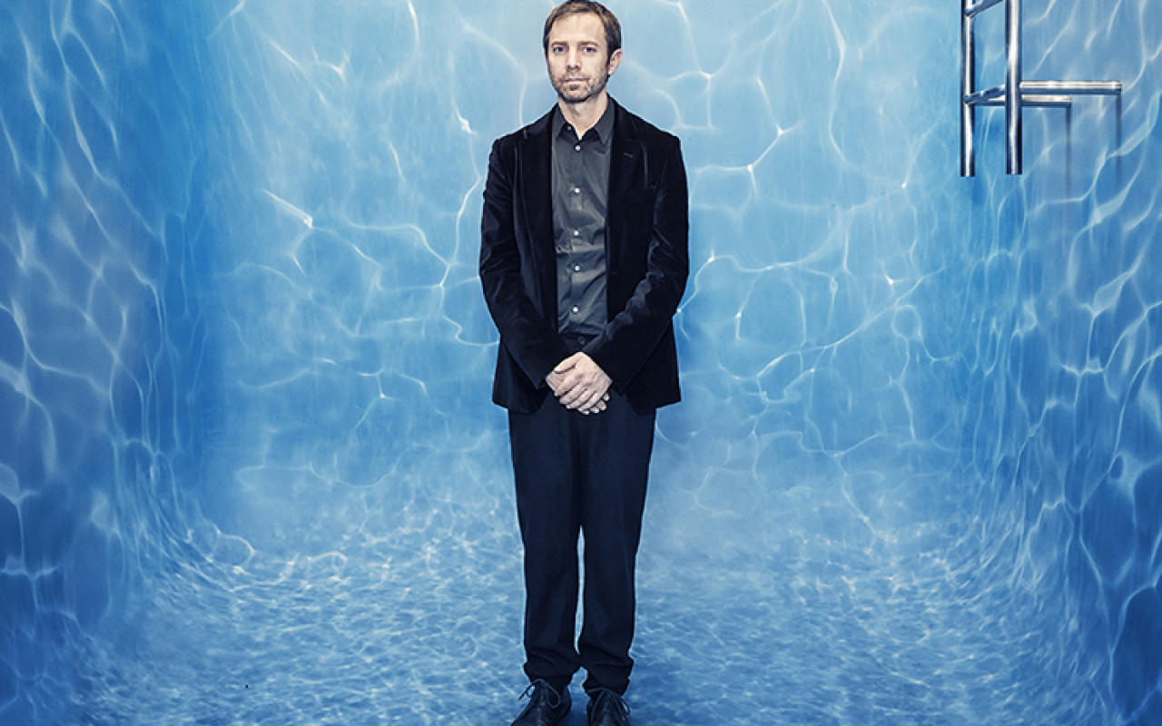 Hybrids. Leandro Erlich al Negozio Olivetti