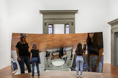 Anish Kapoor - Untrue Unreal