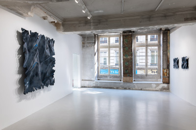 Aux abords du séisme