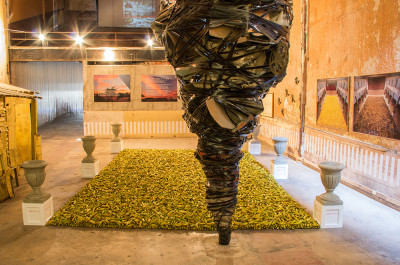 AI WEIWEI, CHEN ZHEN, GU DEXIN, KAN XUAN, QIU ZHIJIE, SUN YUAN & PENG YU - 'Cuarteto'