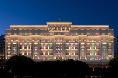 Daniel Buren - 'Escala colorida para Copacabana Palace, trabalho <i>in situ</i>, 2023-2024'