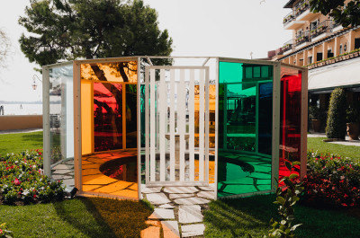 Daniel Buren - Sosta colorata per Hotel Cipriani, lavoro <i>in situ</i>, 2023-2024