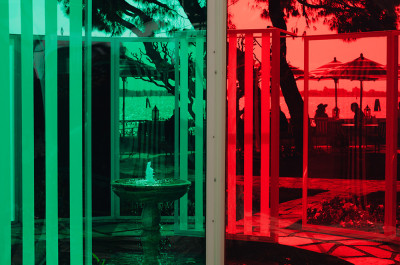 Daniel Buren - Sosta colorata per Hotel Cipriani, lavoro <i>in situ</i>, 2023-2024