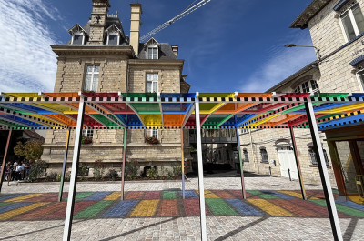Daniel Buren - 'La Pergola polychrome'