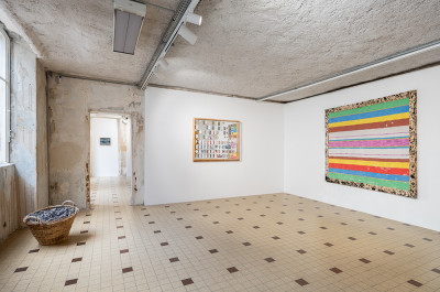 AI WEIWEI - JUAN ARAUJO - BARBANA BOJADZI - YOAN CAPOTE - LORIS CECCHINI - ELIZABET CERVIñO - NIKHIL CHOPRA - BERLINDE DE BRUYCKERE - LEANDRO ERLICH - SUBODH GUPTA - JR - JOSé MESíAS - GIOVANNI OZZOLA - SERSE - NEDKO SOLAKOV - PASCALE MARTHINE TAYOU - SISLEJ XHAFA - JOSé YAQUE - 'PLEIN SOLEIL'