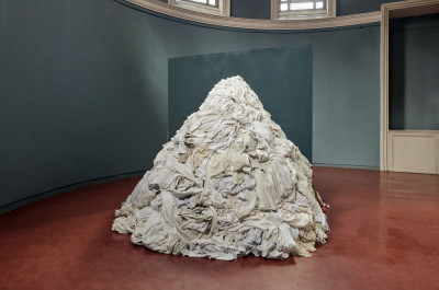 Michelangelo Pistoletto - DEMOPRÁCTICA