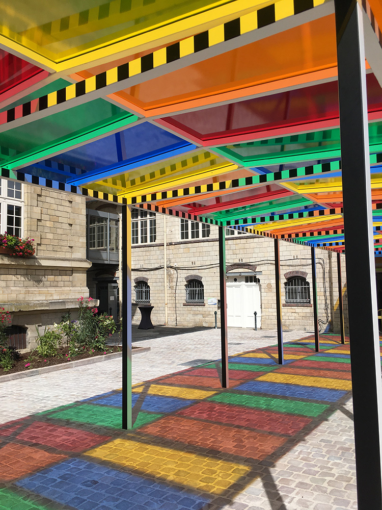 Daniel Buren - La Pergola polychrome