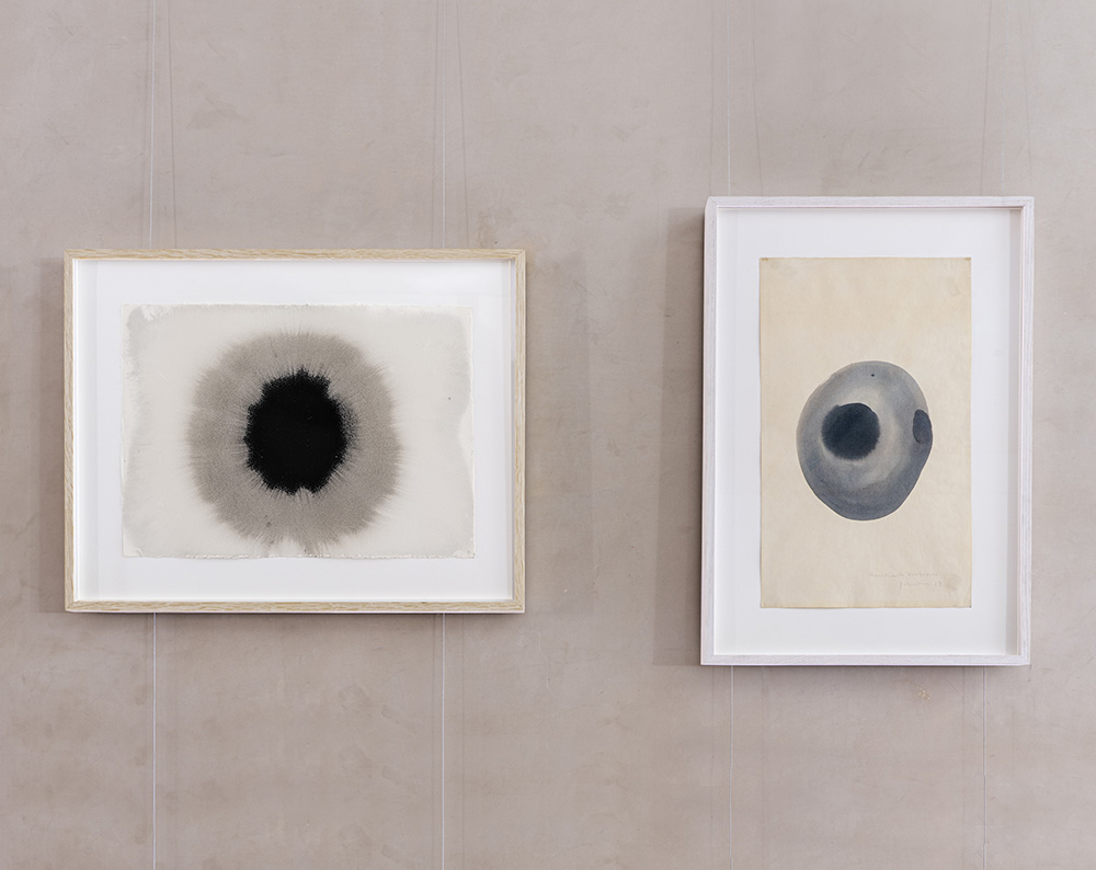 Lucio Fontana / Antony Gormley -