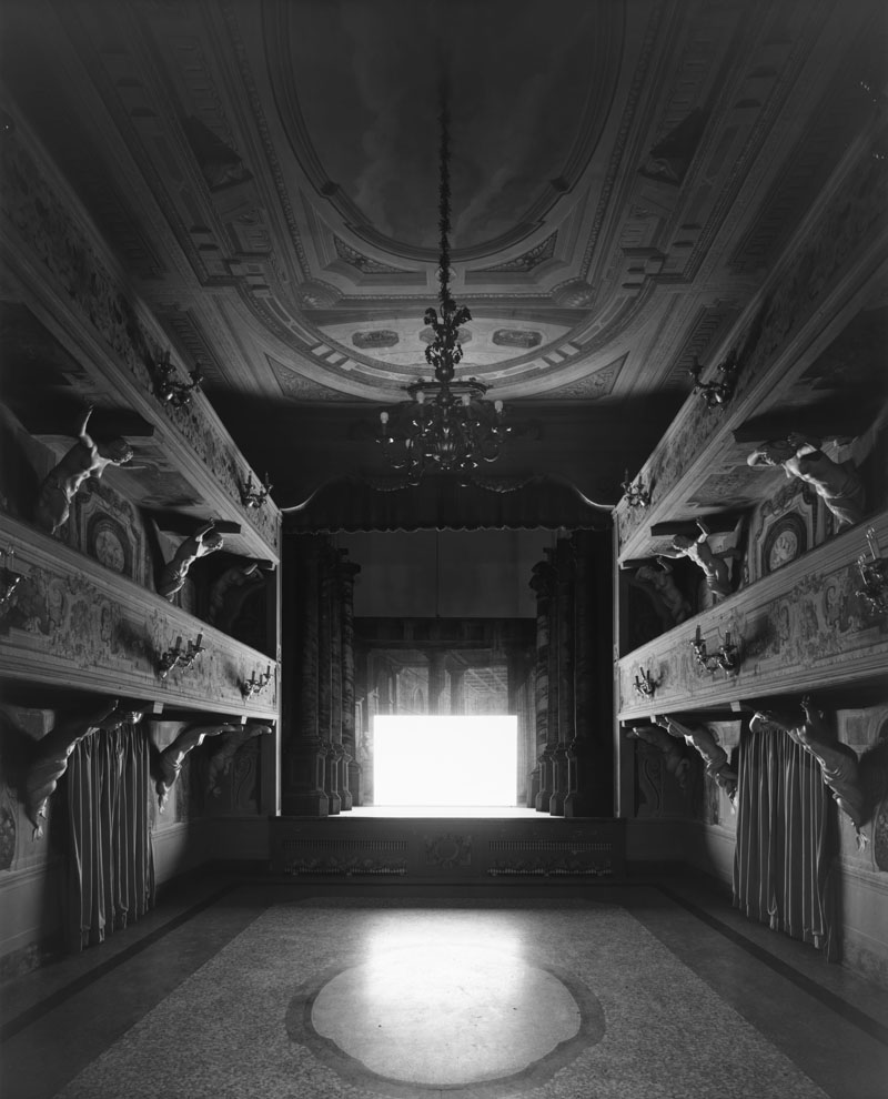 The First Encounter - Italy through eyes of Hiroshi Sugimoto and Tenshō Embassy