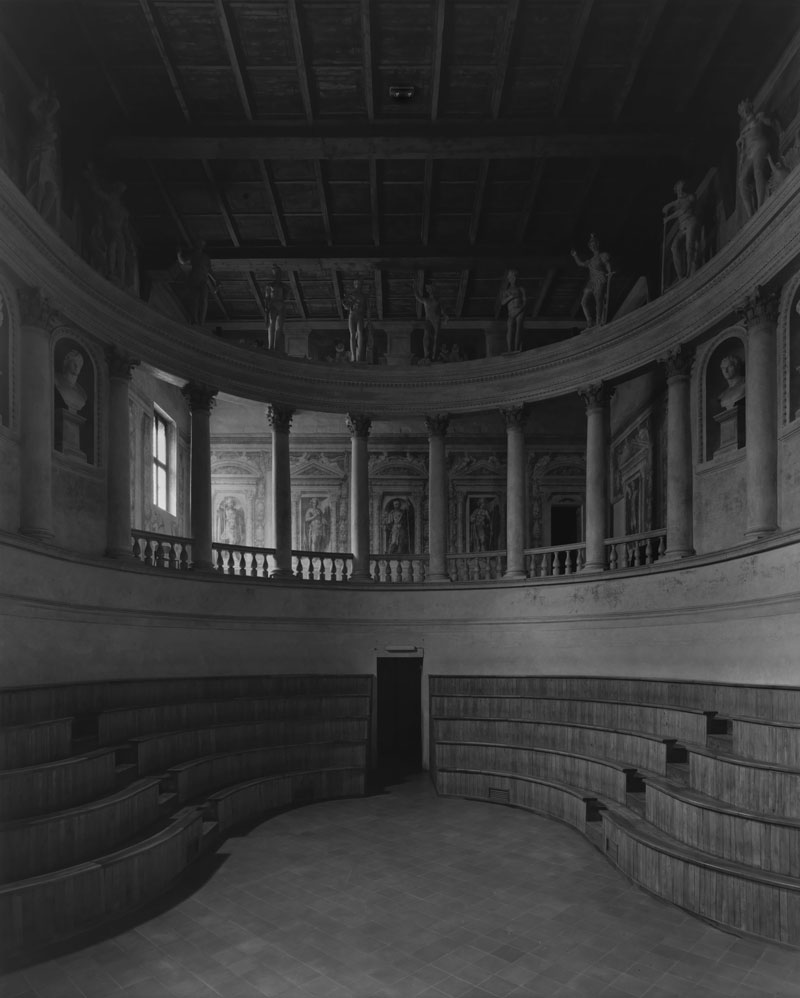 The First Encounter - Italy through eyes of Hiroshi Sugimoto and Tenshō Embassy