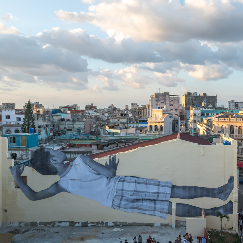 JR - GIANTS, peeking at the city, Havana, Cuba, 2019