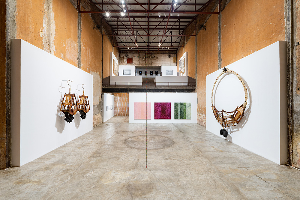 Mientras el día no cierre