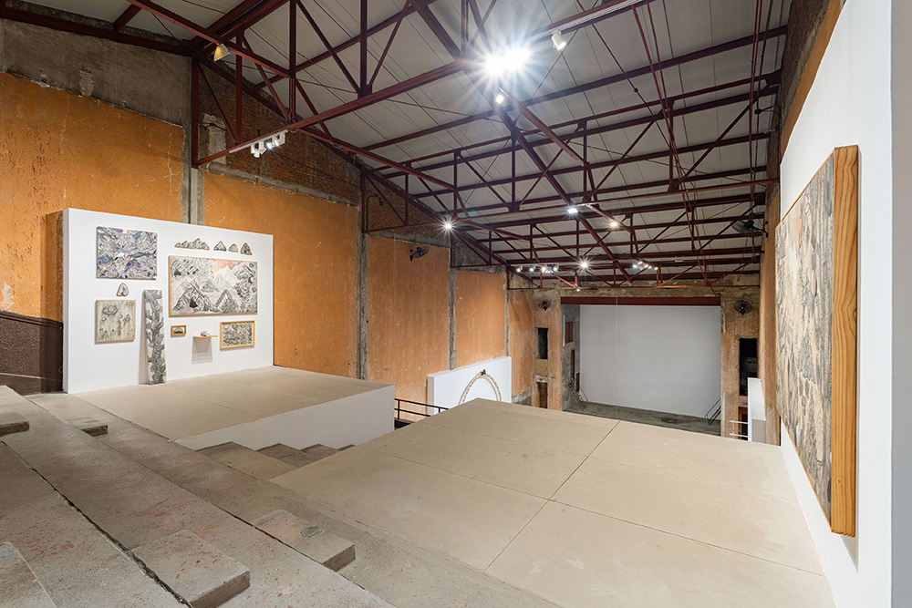 Mientras el día no cierre