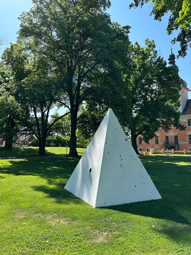 Chen Zhen, Zhanna Kadyrova, Ornaghi & Prestinari, Nedko Solakov, Ana Maria Tavares - Contemporary Art & Sculpture Park