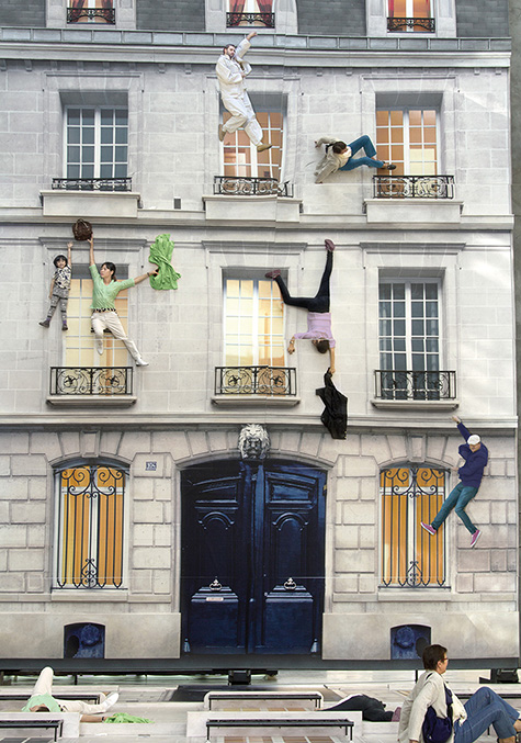 LEANDRO ERLICH
